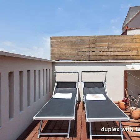 Inside Barcelona Apartments Mercat-3